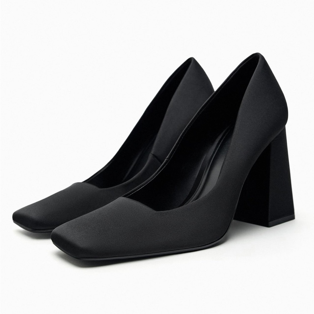 Zara SQUARED TOE BLOCK HEEL SHOES. Black. Size 6.5. New with Tags.